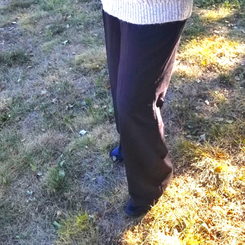 APT 9, size 10 dress trousers